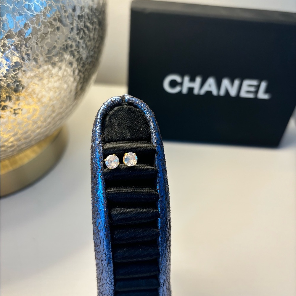 Stud Earrings